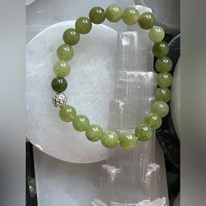Natural Peridot Crystal Stone Bracelet. Handmade by Annabellesgemz 7” 8mm